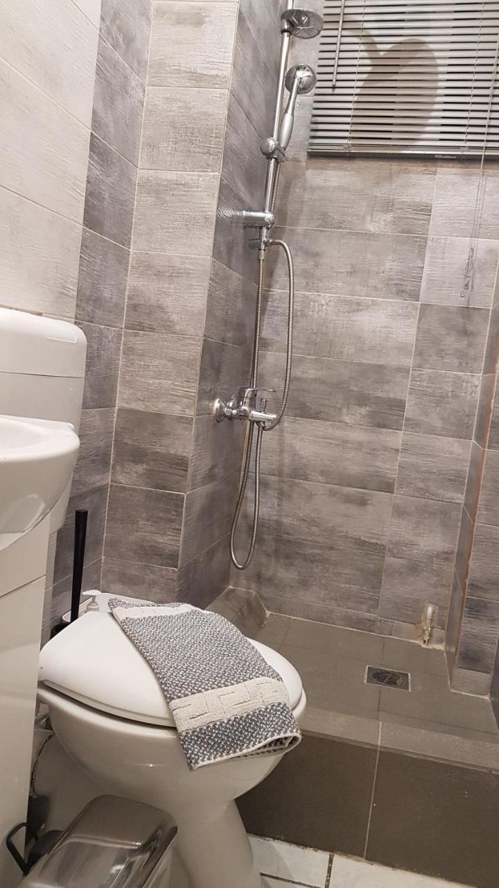 Palette Apartment Carmine - Athens Center, 6 BD, 3 BATH Eksteriør billede