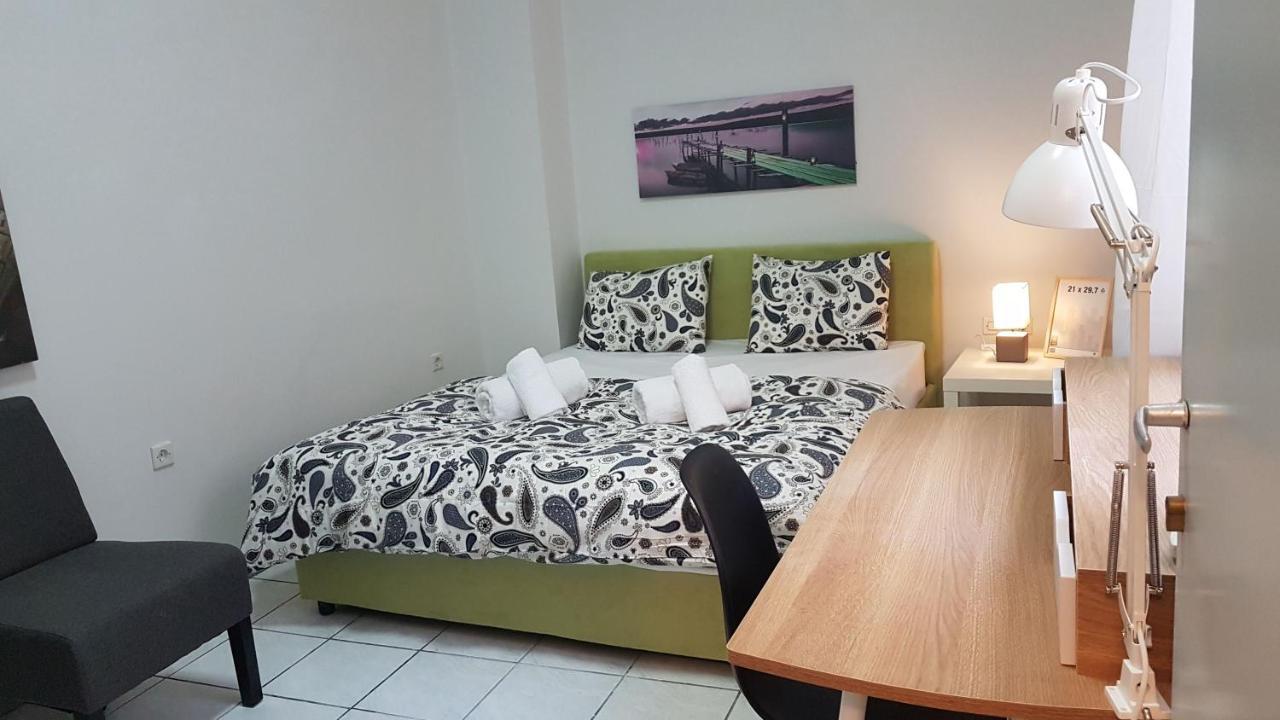 Palette Apartment Carmine - Athens Center, 6 BD, 3 BATH Eksteriør billede