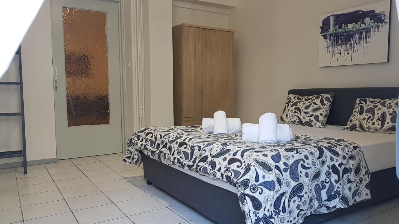 Palette Apartment Carmine - Athens Center, 6 BD, 3 BATH Eksteriør billede